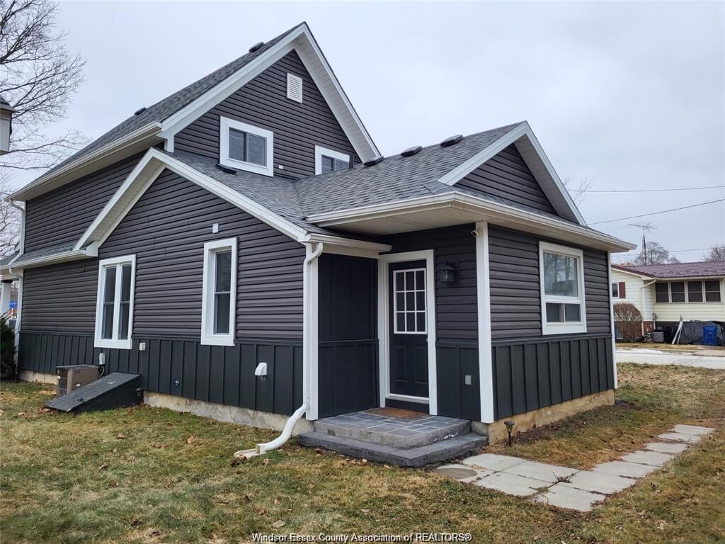 Property Photo: 21 Alice Street ON N0P 2K0