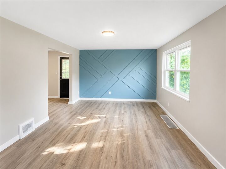Property Photo:  418 Pennwood Dr  PA 15235 