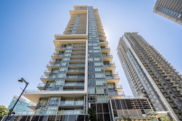 Property Photo:  13350 Central Avenue 1806  BC V3T 0S1 