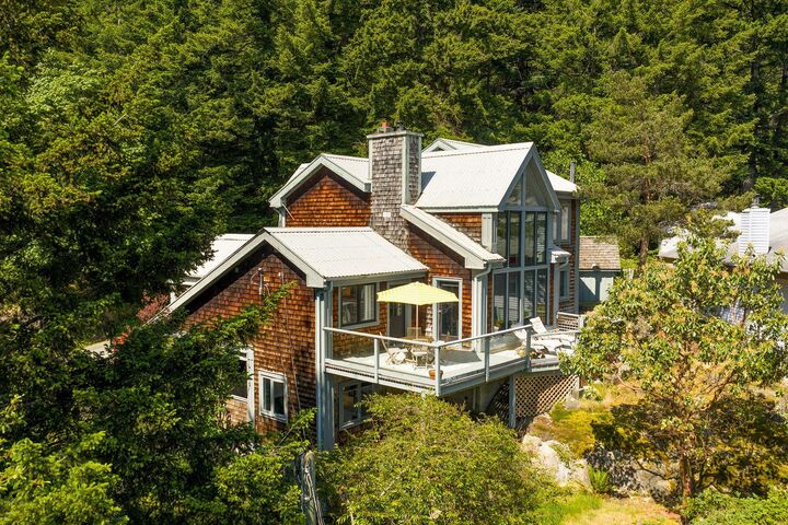 Property Photo: 342 Creek Road BC V0N 1G1