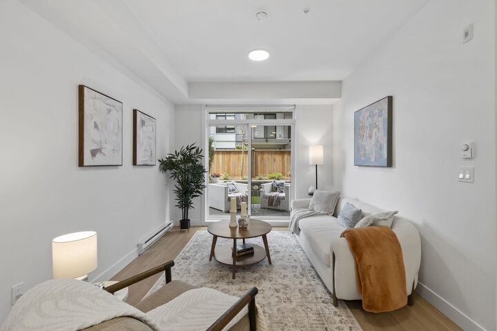 Property Photo: 33820 South Fraser Way 308 BC V2S 2C5