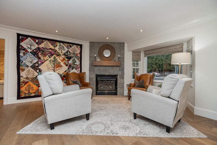 Property Photo: 16114 20 Avenue BC V3Z 9M8