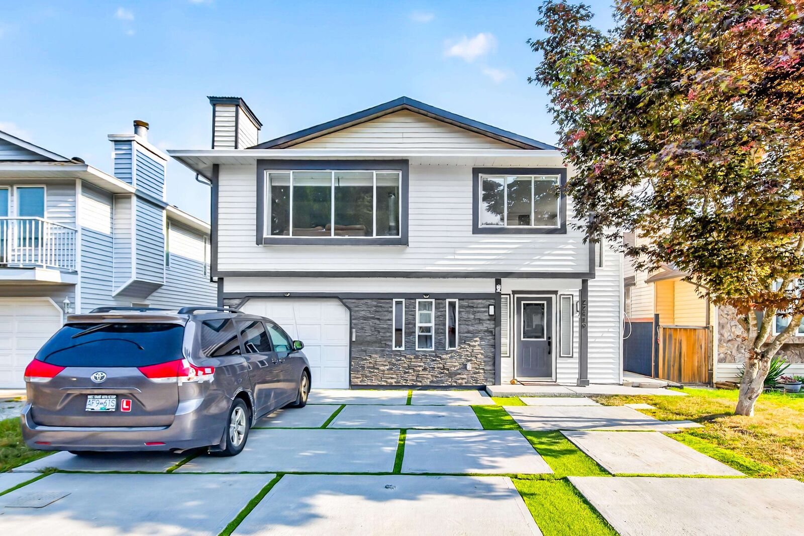 Property Photo: 22419 125 Avenue BC V2X 9N8