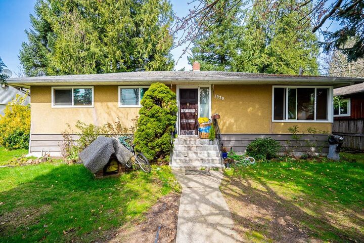 Property Photo: 1939 Westminster Avenue BC V3B 1E7