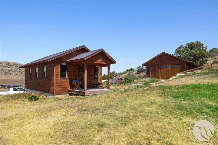 Property Photo:  618 Grove Creek Rd  MT 59001 