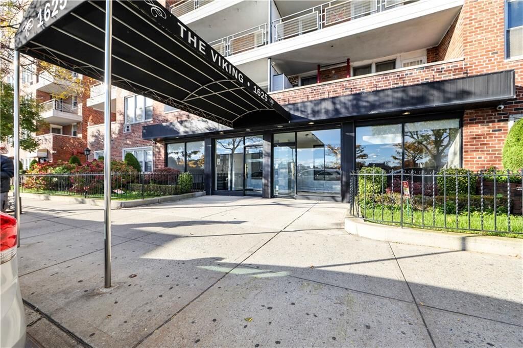 Property Photo: 1625 Emmons Avenue 4K NY 11235