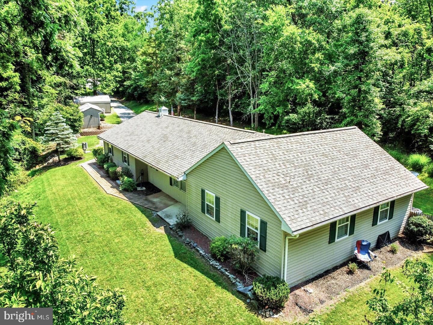 Property Photo:  30 Lakeview Court  PA 17365 
