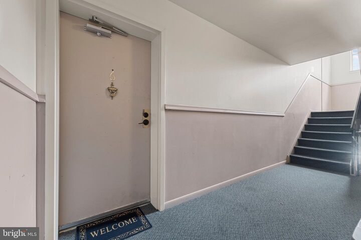 Property Photo:  6 Chase Hall  DE 19904 