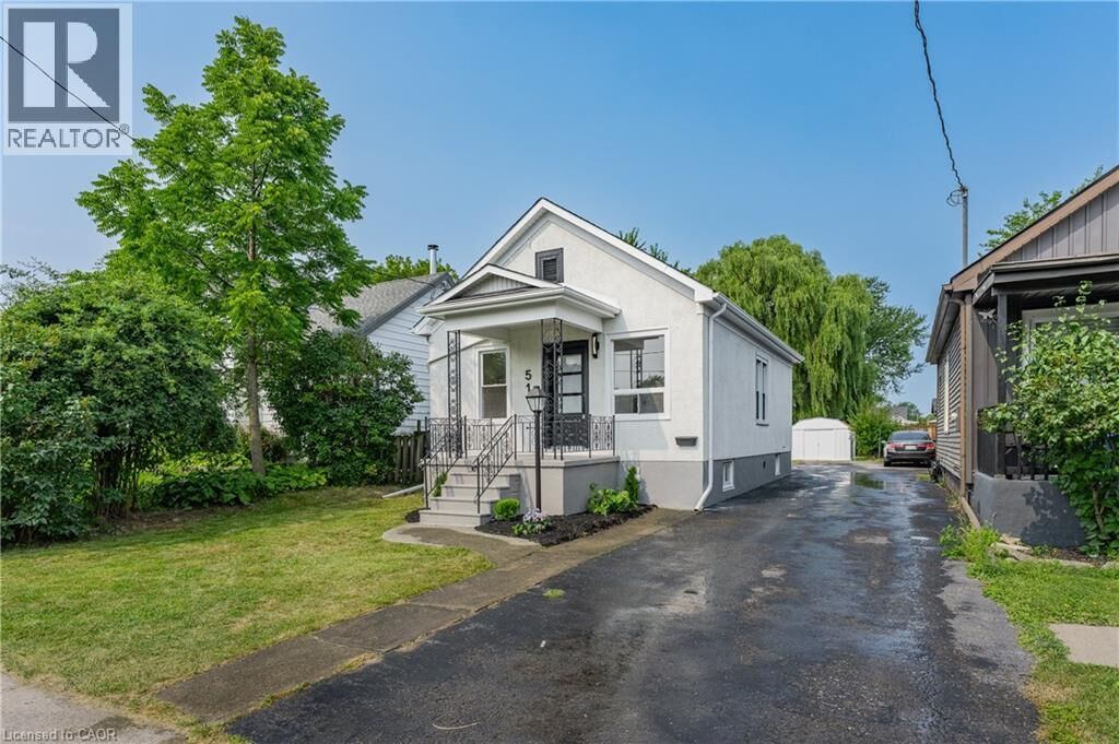 Property Photo:  51 Queen Street South  ON L2V 3N2 