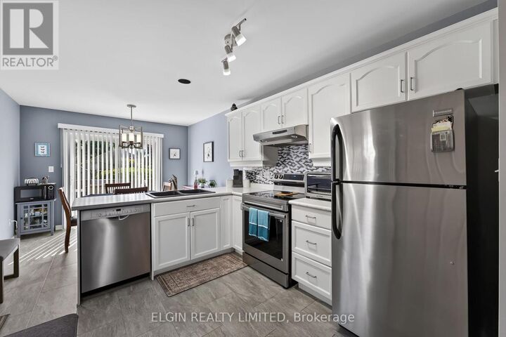 Property Photo: 408 Highview Drive ON N5R 6C4