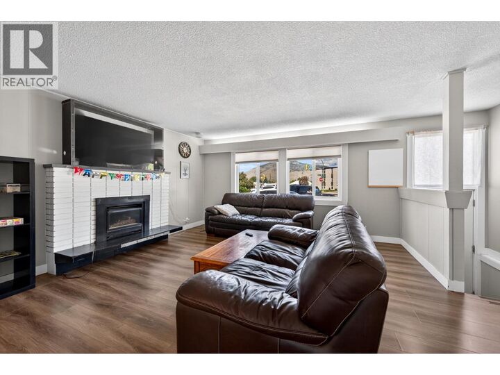 Property Photo: 569 Fortune Drive BC V2B 2J8