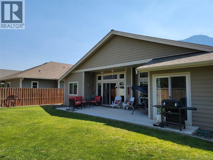 Property Photo: 208 K-View Crescent BC V0X 1N2