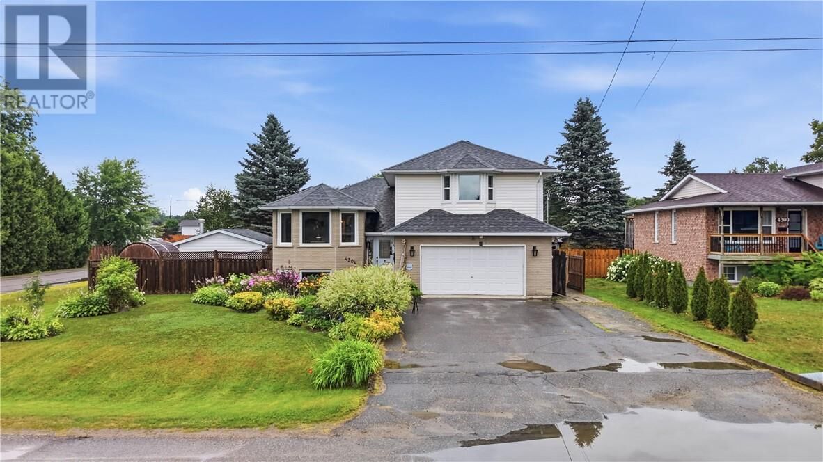 Property Photo: 4304 Park Avenue ON P3P 1S1