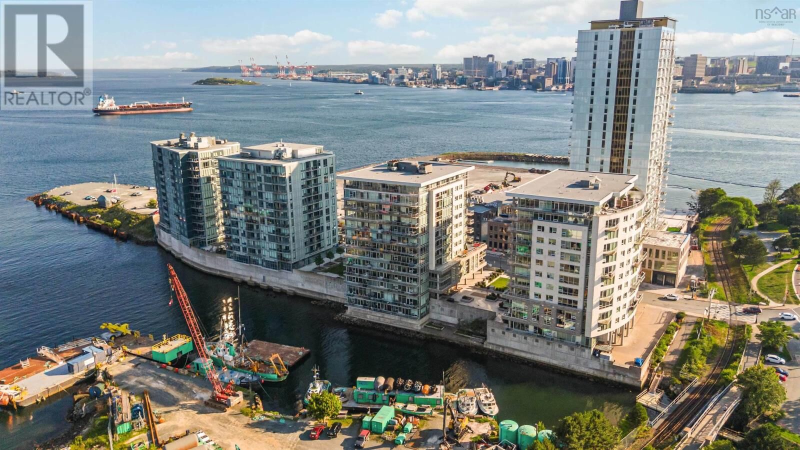Property Photo: 31 Kings Wharf Place 502 NS B2Y 0C1