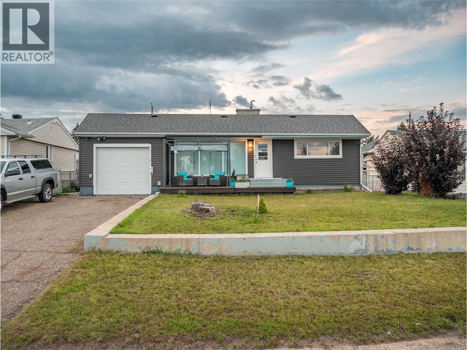 Property Photo: 1324 93 Avenue BC V1G 1E4