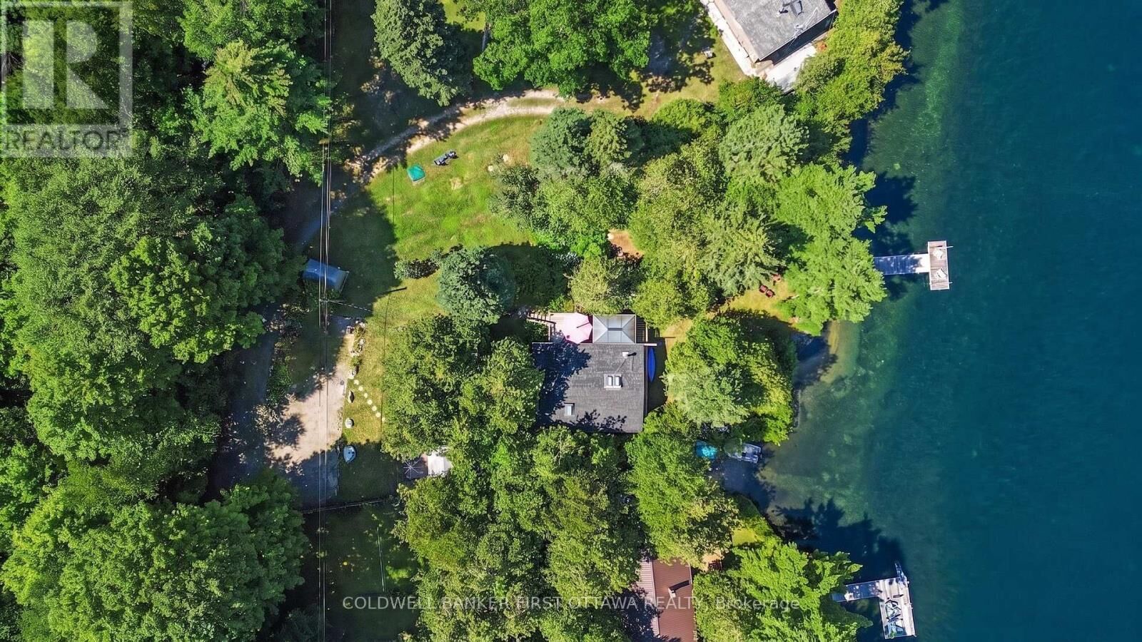 Property Photo:  440 Featherston Lane  ON K0G 1X0 