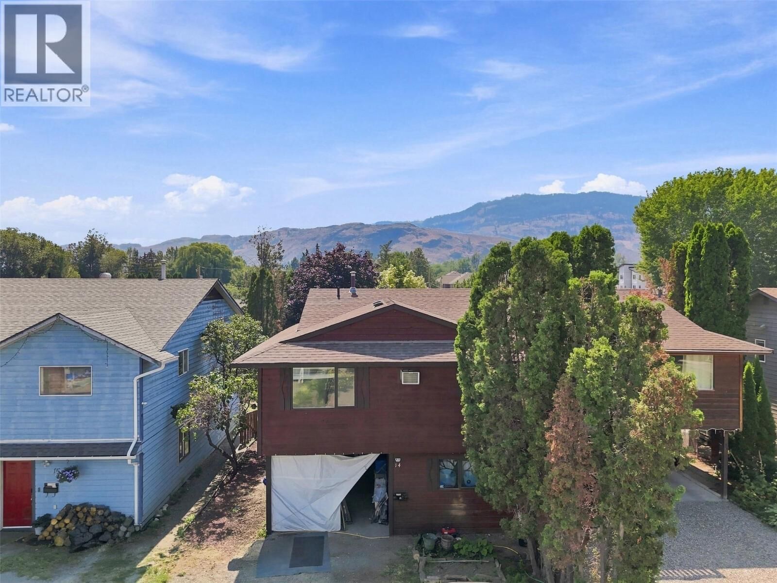 Property Photo: 685 Singh Street 14 BC V2B 5C5