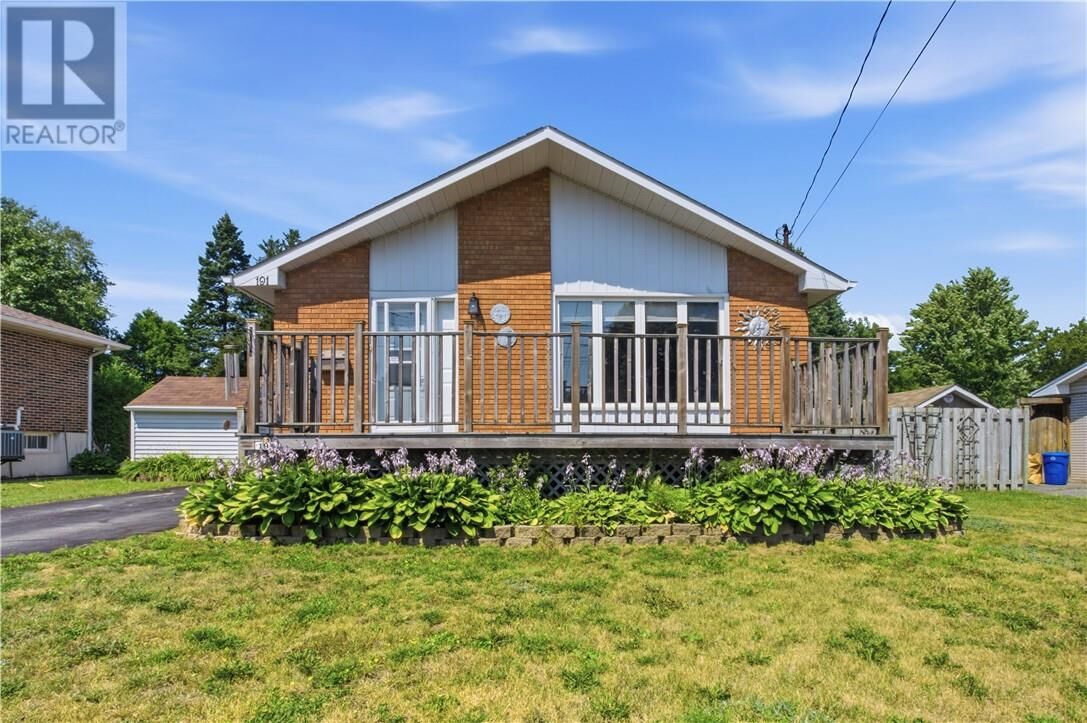 Property Photo: 191 Kipling Crescent ON P3A 1E2