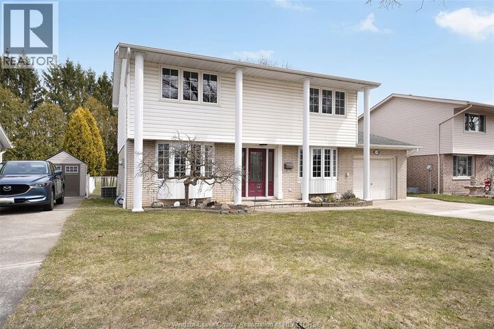 Property Photo: 264 Baldoon ON N7L 1E6