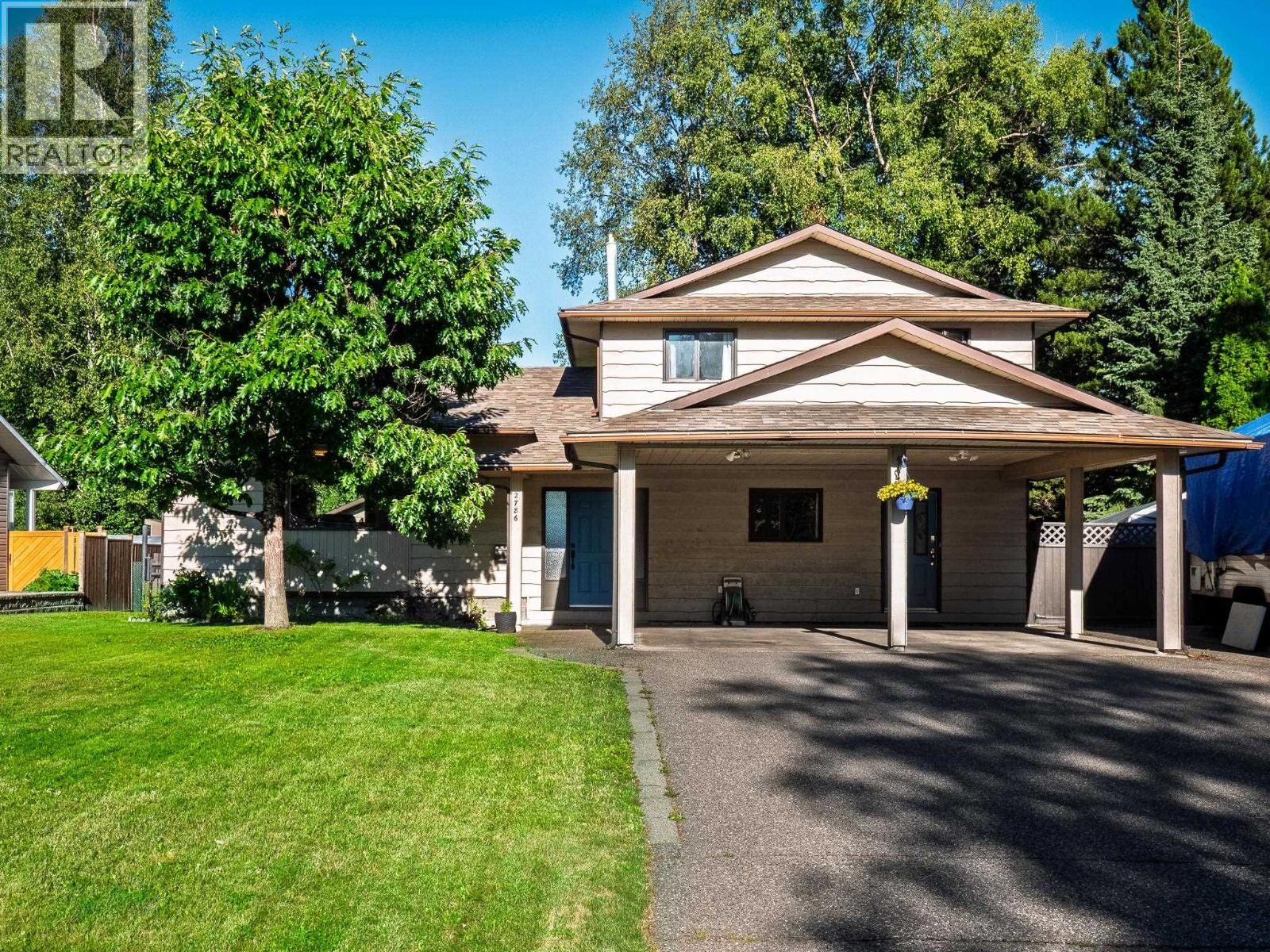 Property Photo:  2786 Wildwood Crescent  BC V2K 3Y3 