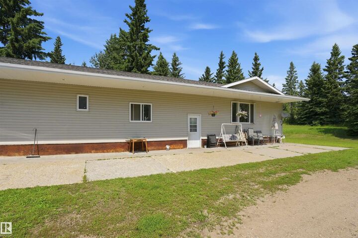 Property Photo: 60104 Rge Road 240A AB T0G 0P0