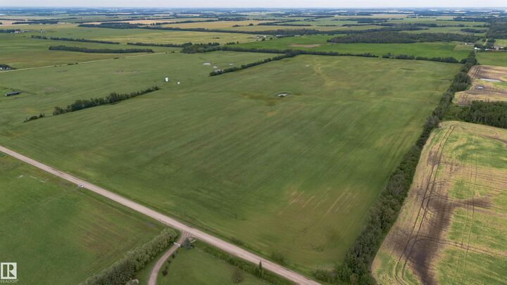 Property Photo:  273xx Twp Road 585  AB T7P 2N9 