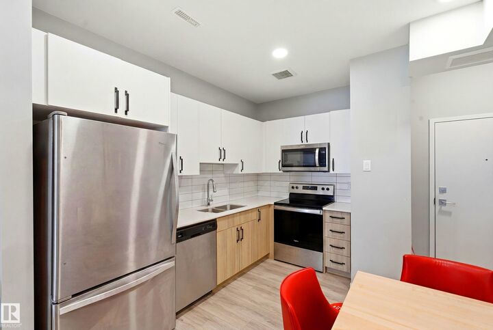 Property Photo:  856 Secord Boulevard NW 106  AB T5T 7R9 
