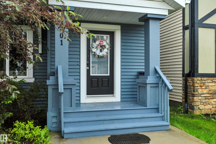 Property Photo: 2801 Coughlan Green Green SW AB T6W 3P1