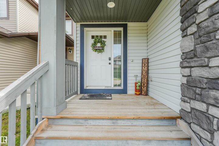 Property Photo: 17107 38 Street NW AB T5Y 3R8