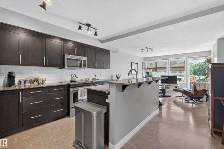 Property Photo:  9603 98 Avenue NW 301  AB T6C 2E2 