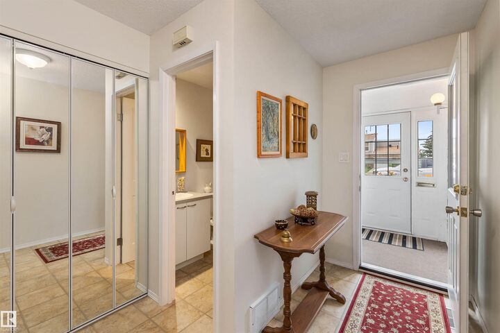 Property Photo: 23 Grandview Ridge AB T8N 1T3