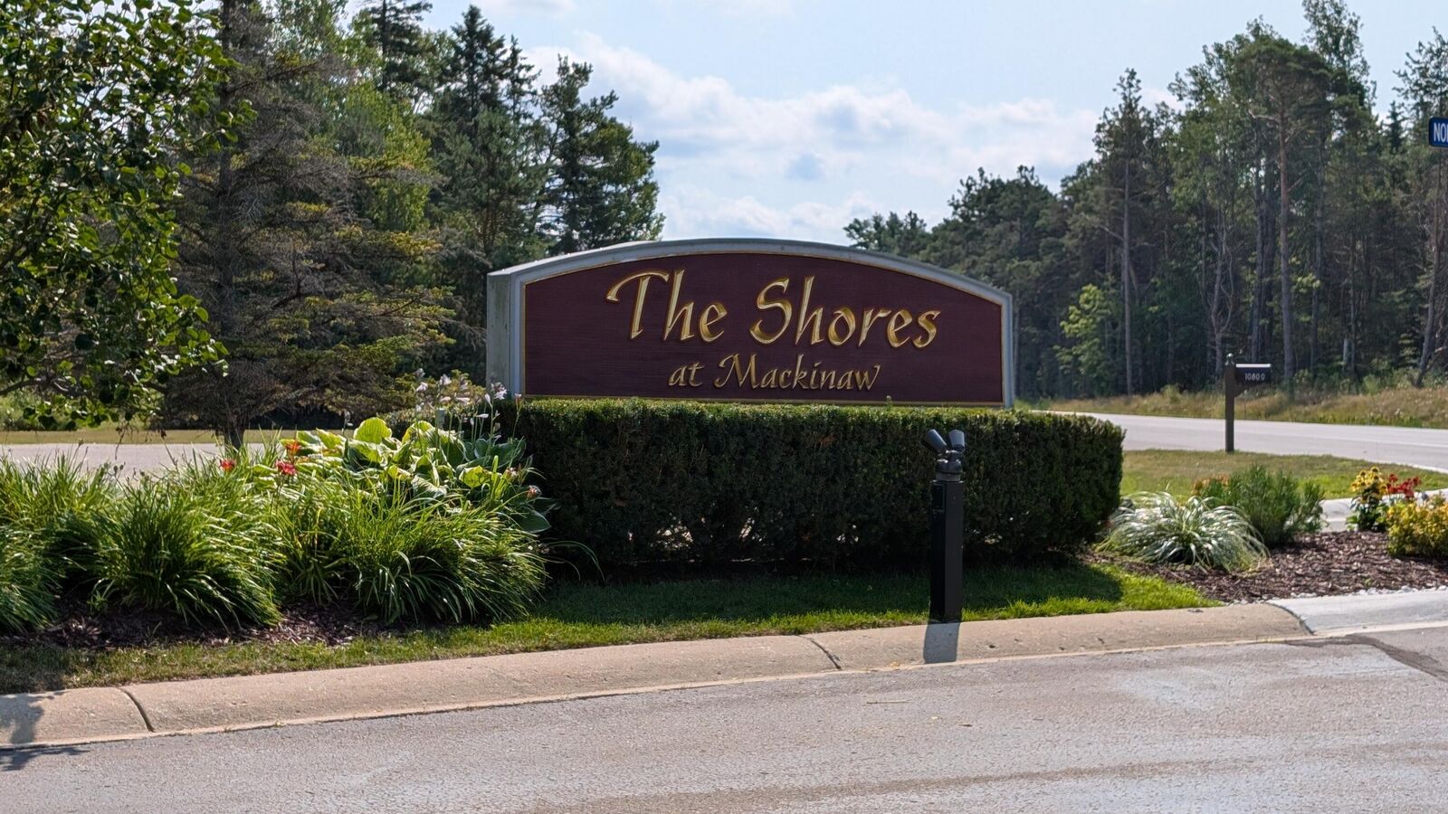 Property Photo: 20532 Northern Lights Ln MI 49701