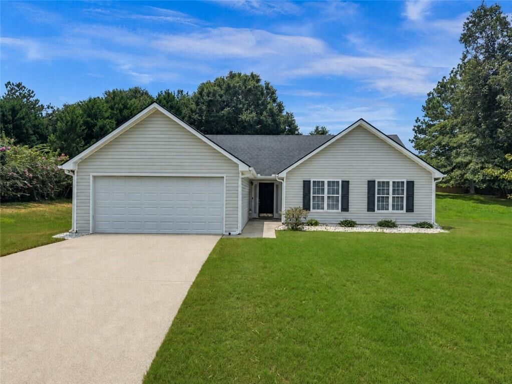 Property Photo: 7020 Greenridge Drive GA 30052