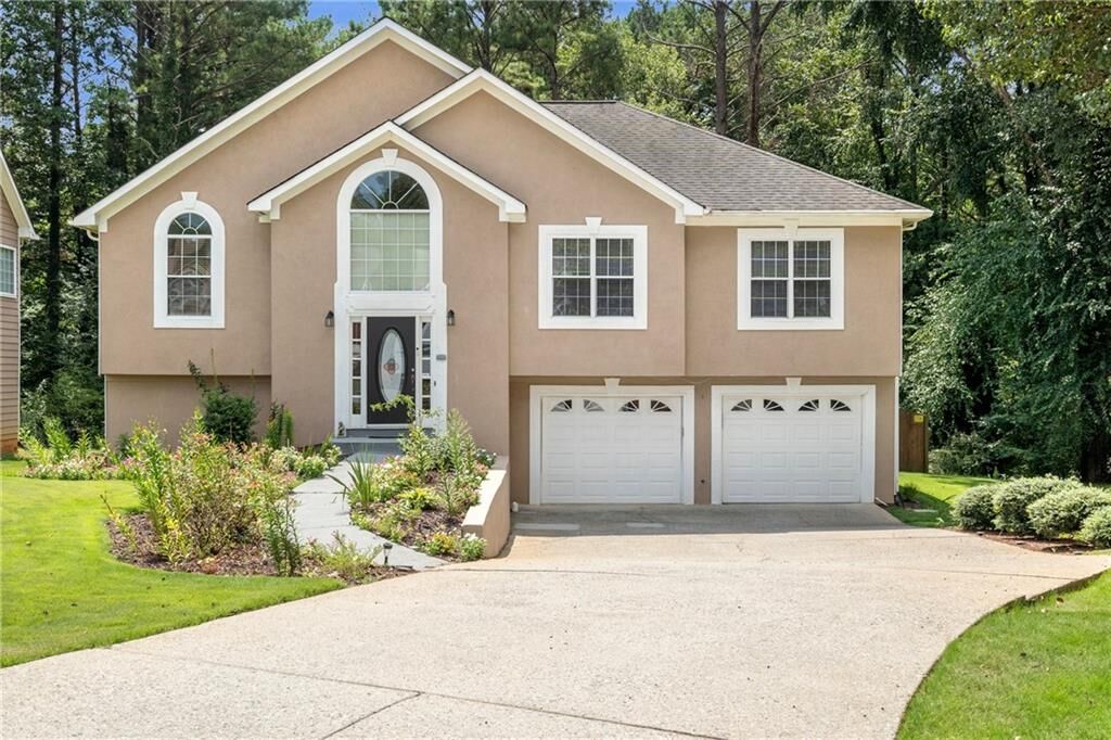 Property Photo:  1020 Dalby Way  GA 30106 