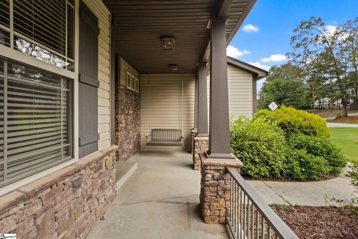 Property Photo:  207 Beechwood Drive  SC 29651-5547 