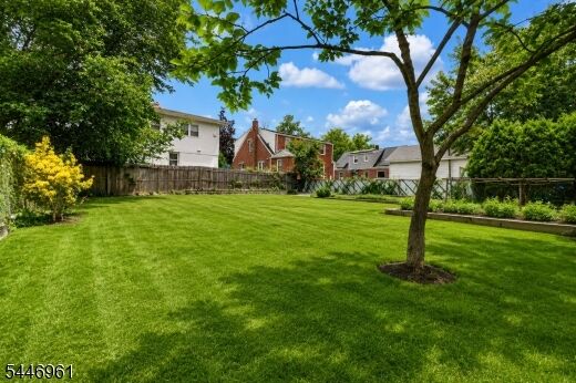 Property Photo:  521 E Blancke St  NJ 07036 