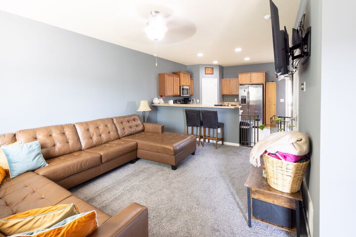 Property Photo:  2416 River Meadows Drive  IA 50320 