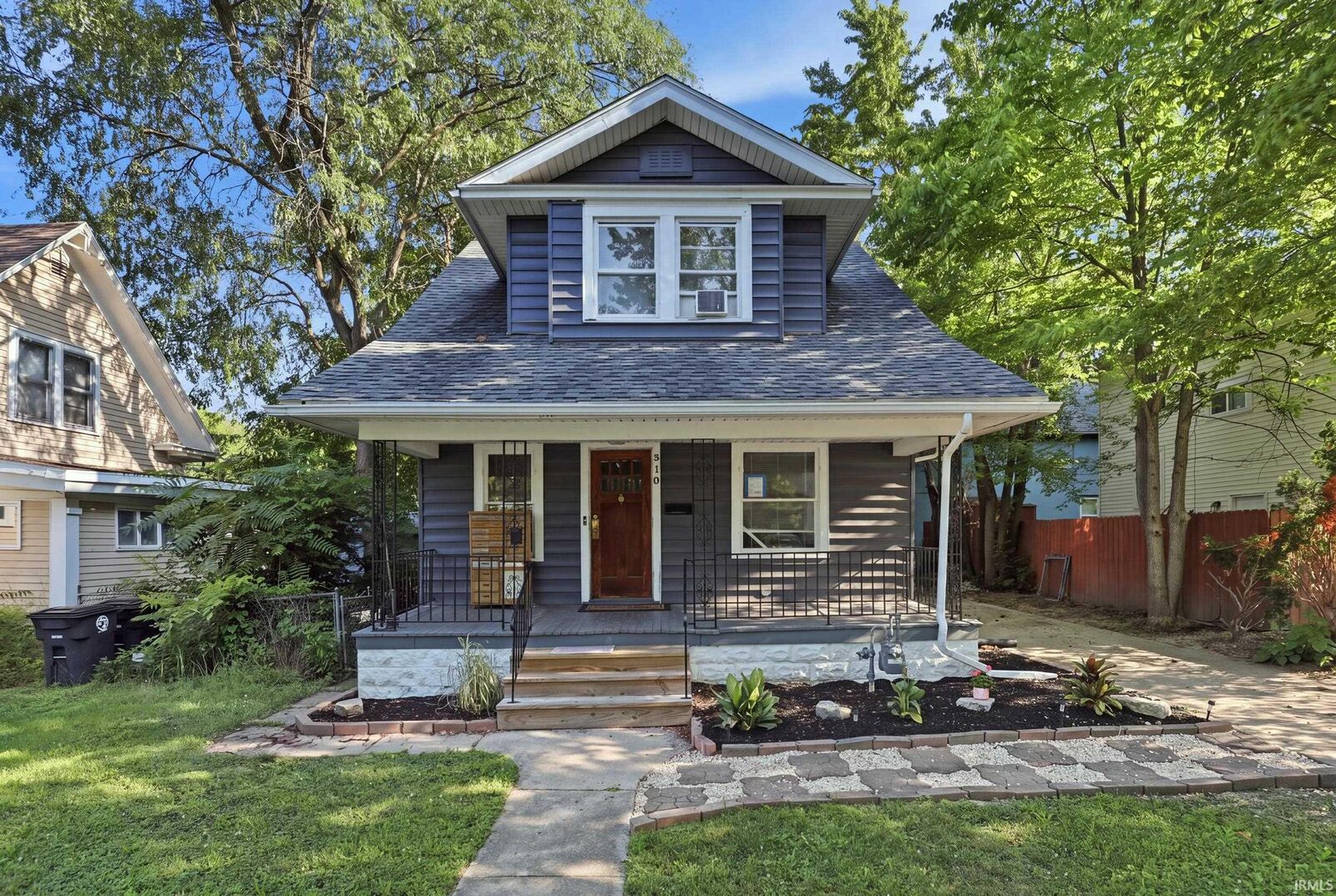 Property Photo:  910 Nuttman Avenue  IN 46807 