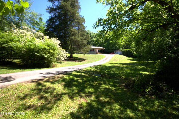 Property Photo: 724 Lower Quarry Rd TN 37821
