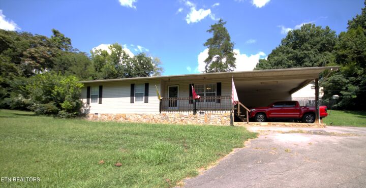 Property Photo:  724 Lower Quarry Rd  TN 37821 