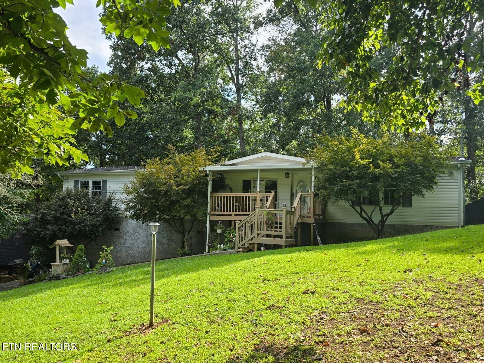 Property Photo:  1711 Walnut Hill Lane  TN 37876 