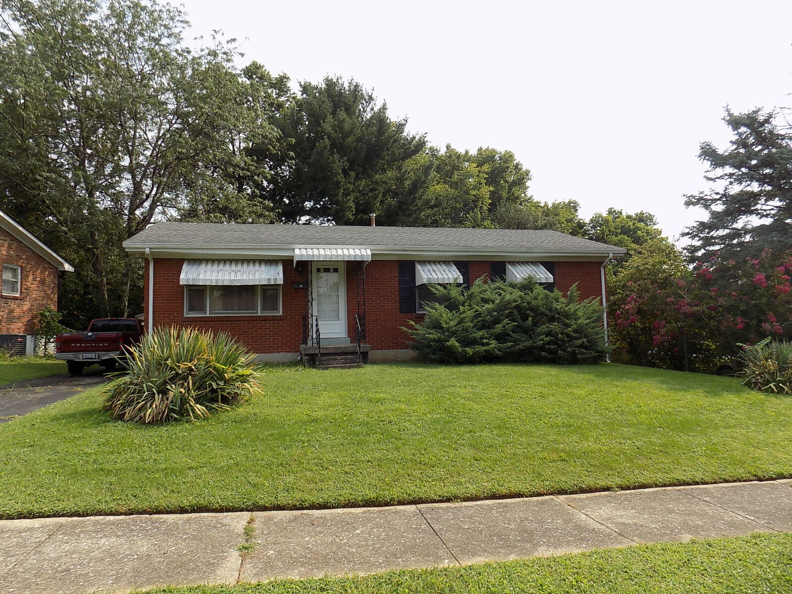Property Photo: 1811 Raleigh Road KY 40505