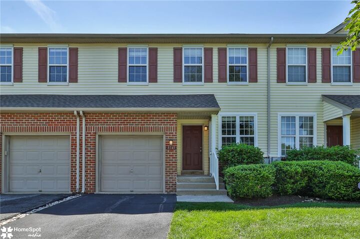 Property Photo:  8145 Cross Creek Circle  PA 18031 