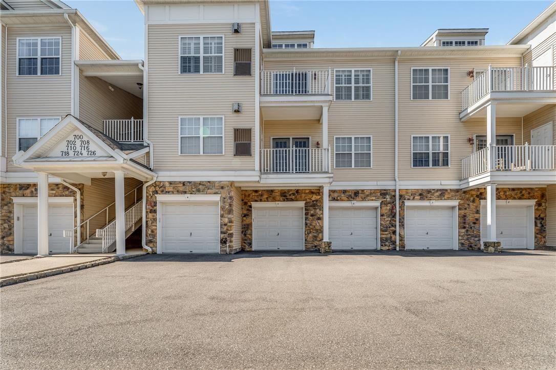 Property Photo:  726 Eden Terrace  PA 18042 