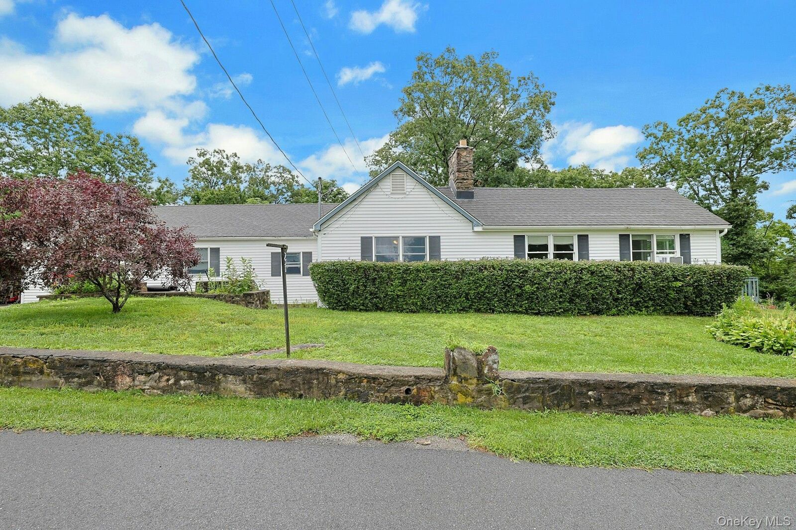 Property Photo:  21 Sycamore Lane  NY 12563 