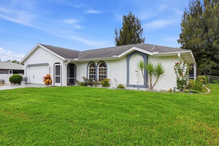 Property Photo:  650 Chevy Chase Street  FL 33948 