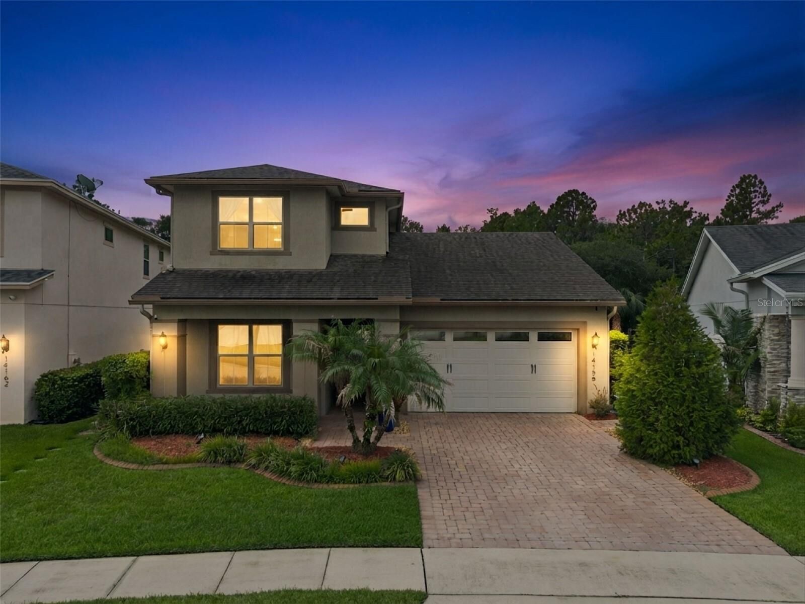Property Photo: 14156 Alafaya Oak Bend FL 32828