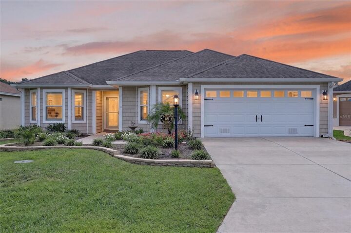Property Photo: 1613 Pennecamp Drive FL 32162