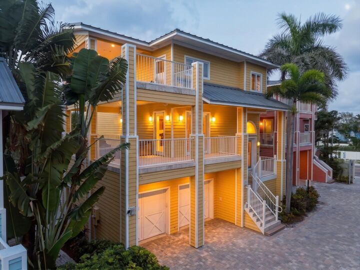 Property Photo:  2718 Gulf Boulevard 2  FL 33785 