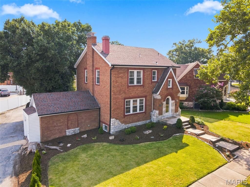 Property Photo: 6427 Winona Avenue MO 63109